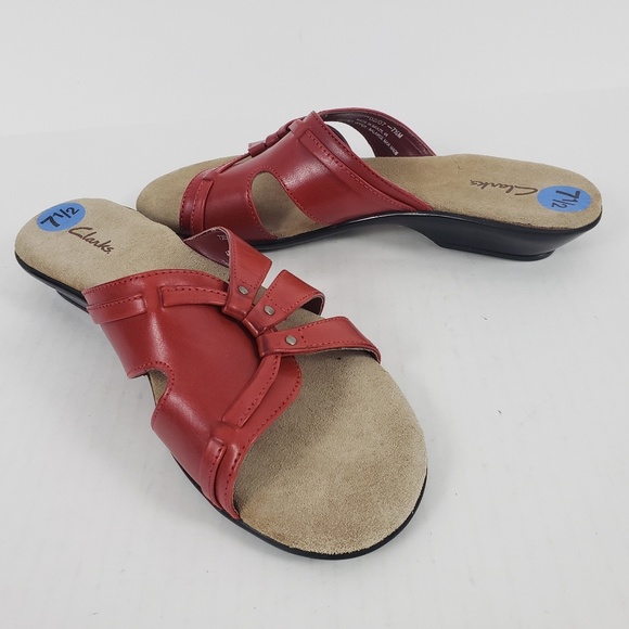 clarks red sandals